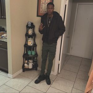 Meet your Posher, Tyre